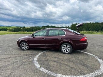 Skoda Superb 2.0tdi 103kw - 13