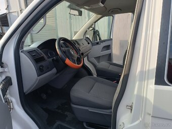 Volkswagen Caravelle T5 2.0 TDI 132 KW. 2010. - 13
