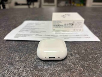 Apple AirPods (4th gen) – bezdrátová sluchátka s aktivním po - 13