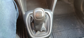 Hyundai i10 - 13