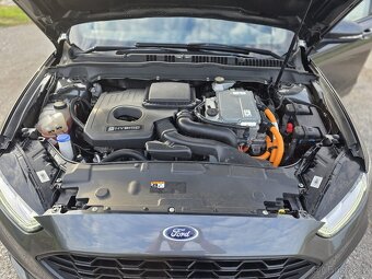 Ford Mondeo Hybrid - 13