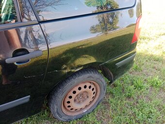 Prodám Ford Galaxy 1.9 85 kW - 13