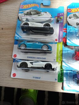 Hot wheels - 13