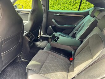 Škoda Superb 3  2.0 TDI 2023/6 DSG  Sportline  1.majitel - 13