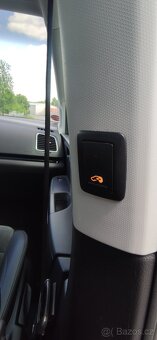 VW SHARAN 2.0TDi 4Motion - 13