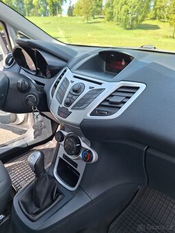 Ford Fiesta 1242 cm,  60 kw, 2012 benzím - 13