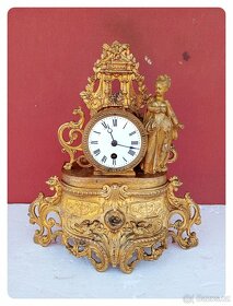 figurální zdobené mosazné mechanické hodiny Francie 1910 - 13