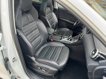 MG EHS PHEV Luxury 1.5 190kW AUT. Panorama Kamera 360° Navi - 13