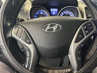 Hyundai i30 r.v. 2015, 1,6CRDi 81Kw klima - 13