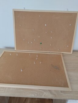 Psací stůl, židle, nástěnka - 13