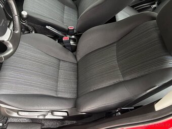 Suzuki Swift,  1.2 69 kW 4x4 64000 km PLNÝ SERVIS PĚKNÉ  - 13