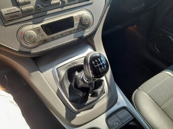 Ford Kuga 4X4 2,0 TDCI 103 KW TAŽNÉ AC - 13