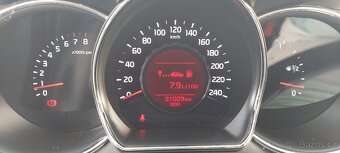 Kia Ceed 1.4 benzín 31.000 km - 13