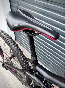 CUBE Sting WS 140 HPC RACE, vel. S, 27.5” - 13