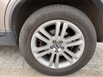 Volvo XC90 2,4 D5 AWD CZ 7 míst DPH - 13