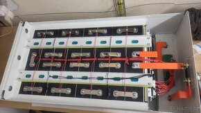 JK BMS Lifepo4 48V 280Ah 14,3kWh ve vertikálním boxu - 13