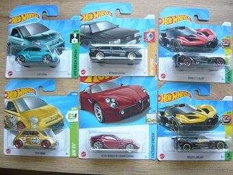 AUTÍČKA HOT WHEELS - 13