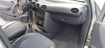 Mercedes Benz A160I - 13