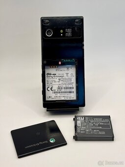 Sony Ericsson W64S pro sběratele - 13