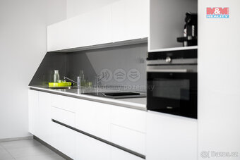 Prodej bytu 3+kk, 112 m², Zlín, ul. Lorencova - 13