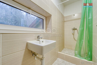 Prodej hotelu, penzionu, 272 m², Jesenice, ul. U Vel rybníka - 13