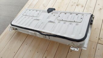 Nissan Patrol – Dveře výklopné bílé K160 5 tis - 13