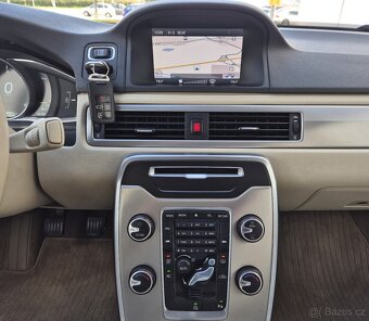 VOLVO S80 D4 120 KW 5-VÁLEC XENON NAVI MANUÁL  1MAJITEL - 13