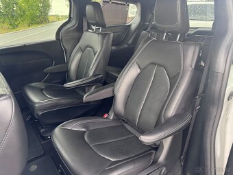 Chrysler Pacifica 3,6 Hybrid RU Radar S type 2022 - 13