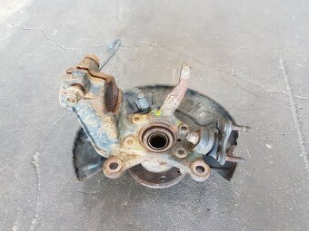 Pravá přední těhlice, velký typ Škoda Octavia II RS - 13