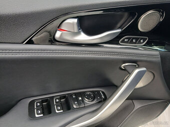 Kia Stinger 2.0 T-GDi 188kW 4x4 - 13