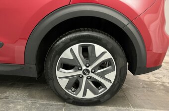 NA ZAKAZKU - Kia niro electric spirit 64kWh,DPH,záruka - 13