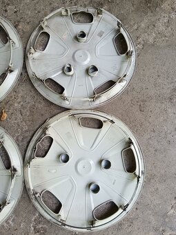 Originál poklice Ford r16 - 13