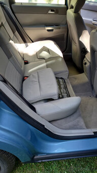 Volvo S40 2,4i benzín, manual, 183 xxx km, 2004 - 13