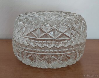 Skleněné dózičky s víkem - 13