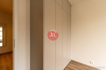 Pronájem nadstandardního bytu 4kk, s terasou 142,38m² v rezi - 13