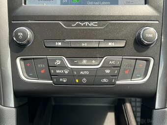 Ford Mondeo 2.0 Ecoblue 110kW TITANIUM - 13