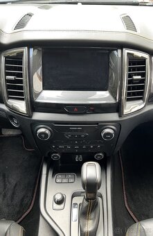 Ford Ranger WILDTRAK 3.2 TDCi 147 kW 2020 A/T ROLETA - 13