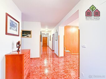 Víceúčelový areál, RD, kanceláře, bazén, vedlejší stavby, pa - 13