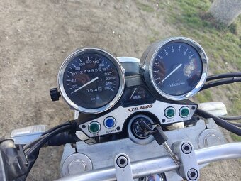 Yamaha xjr 1200 - 13