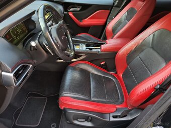 Jaguar F-Pace 3.0 D V6 300 CV AWD (FG462XS) - 13