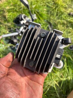 Spojka dobijeni a kryty motoru na Yamaha Fz6N a Fz6 Fazer - 13