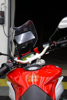 MV Agusta Stradale 800 (2015) - 13