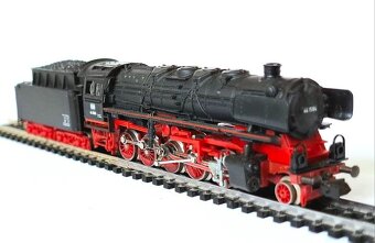 Vláčky N - Parní lokomotiva s tendrem BR 44 1564 - ROCO - 13