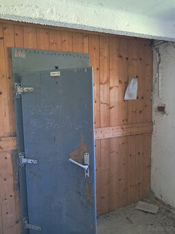 hala 500m2, bývalý prasečák + pozemek 2500m2 - 13