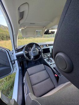 Volkswagen Passat 2.0 TDI - 13