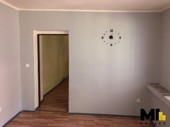 Prodej rodinného domu o velikosti 410 m2 na pozemku o veliko - 13