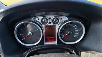 Ford Focus kombi 2010, 1.6. benzín, TOP stav - 13