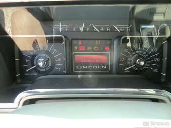 Lincoln Navigator, 5,4L V8 LPG AUTOMAT 7 MÍST TAŽNÉ - 13