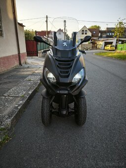 Peugeot Metropolis 400i - 13