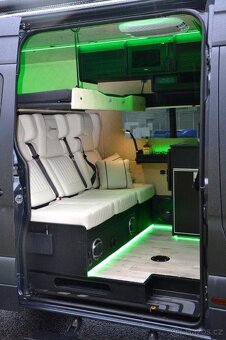 Mercedes-Benz Sprinter 319 CDi 4x4 V6 3.0 Camper - 13